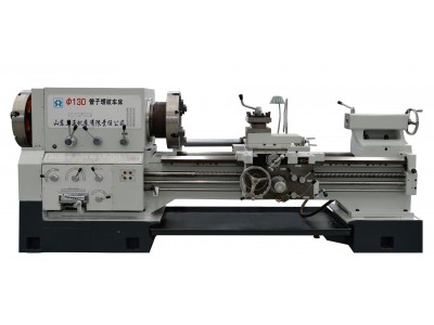 公司试制车间  螺纹车床